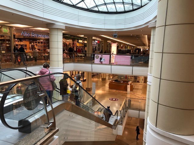 14.10. Shopping im Breuninger