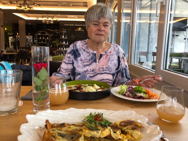 16.2. we will rock you