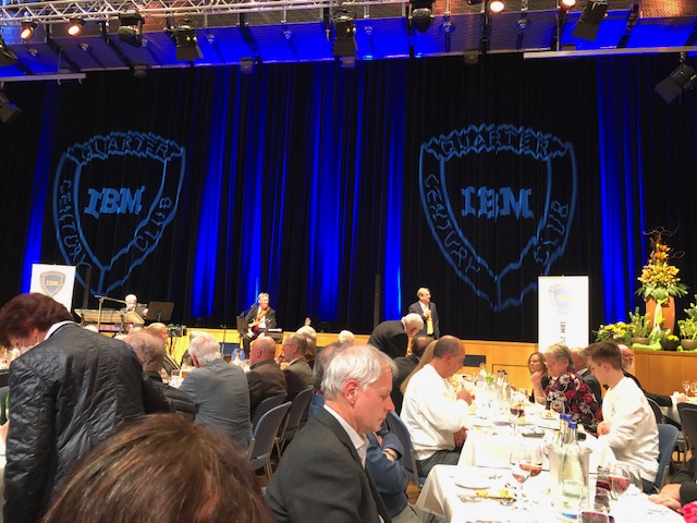 9.3. Der letzte Fossilienball