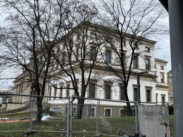 11.02. Besuch im Stadtpalais